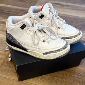 NIKE JORDAN 3 RETRO - Summit White/ Fire Red/ Black Sneakers
